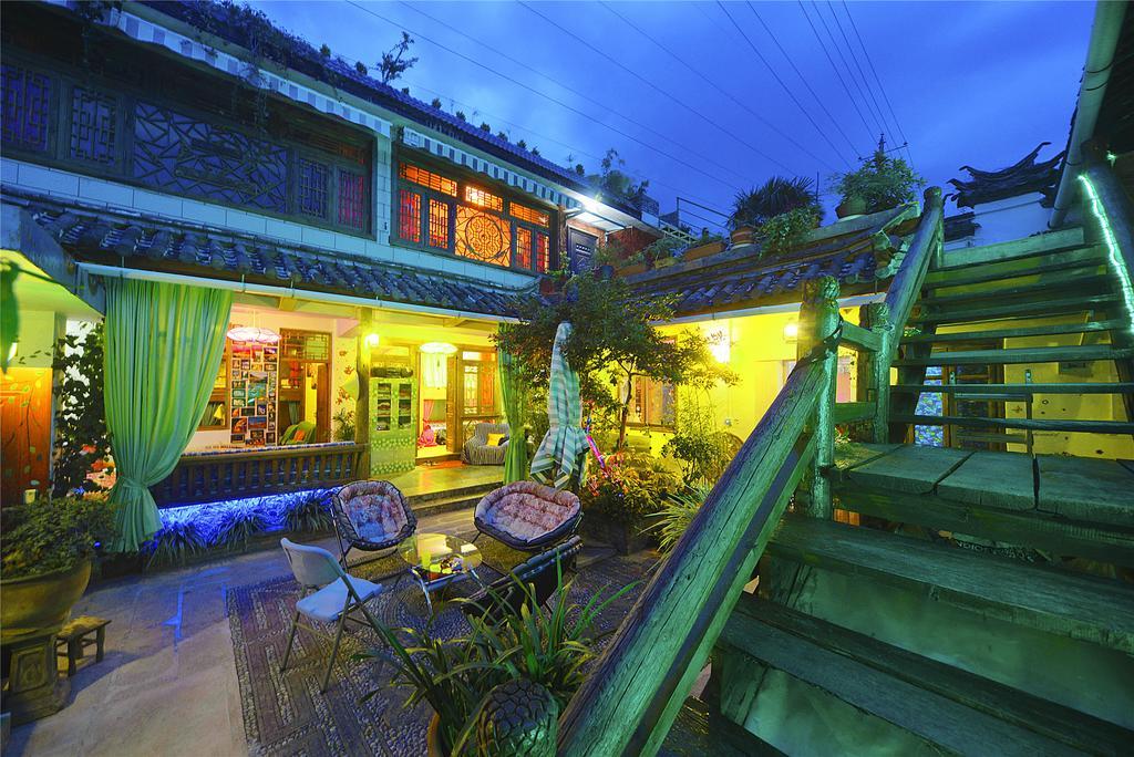 October Inn Lijiang  Buitenkant foto